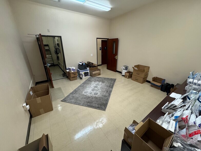 More Photos Of 2406 Monte Vista Ave, Turlock Unknown For Lease