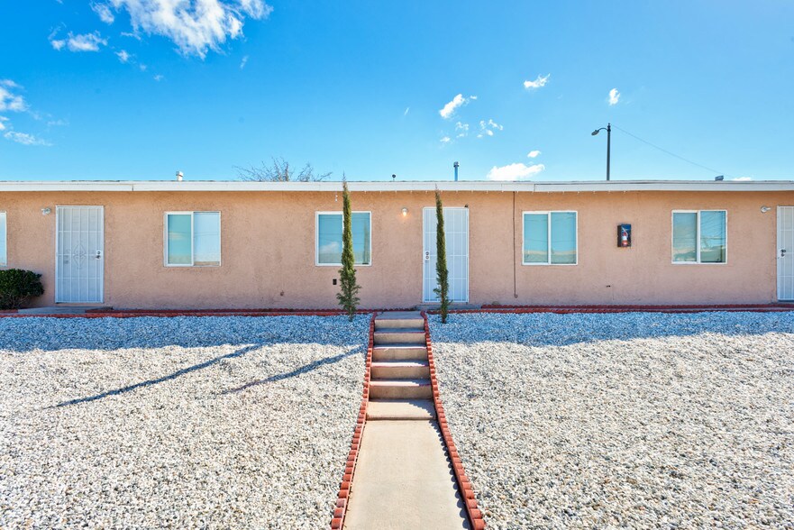 More Photos Of 15564 Hesperia Rd, Victorville Apartments For Sale