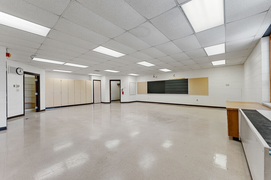 More Photos Of S5864 State Highway 23, Loganville Light Distribution For Sale