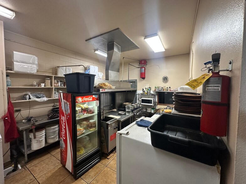 More Photos Of 308 Avenue A, Wilder Restaurant For Sale