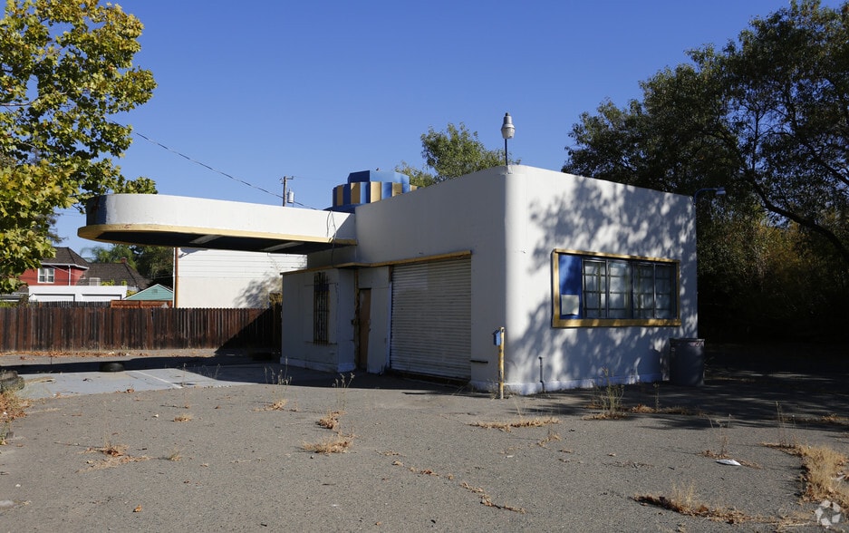 More Photos Of 3341 Stockton Blvd, Sacramento Auto Repair For Sale