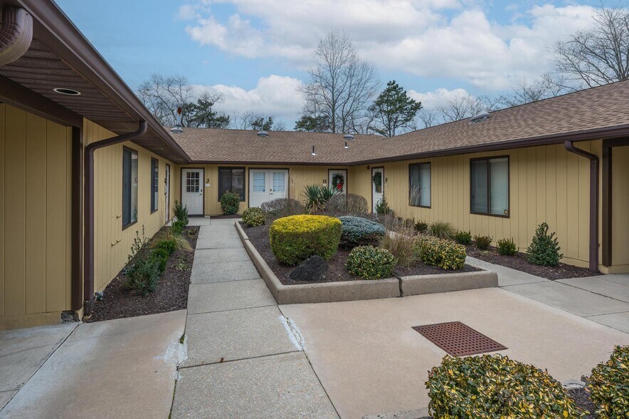 More Photos Of 105 Atsion Rd, Medford Medical For Sale
