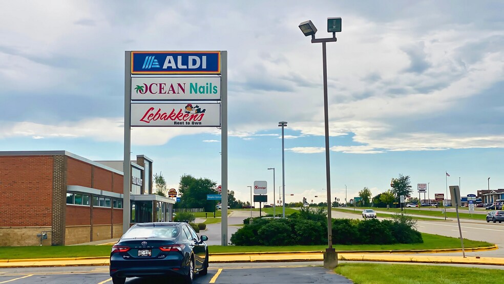More Photos Of 2935-2955 New Pinery Rd, Portage Unknown For Lease