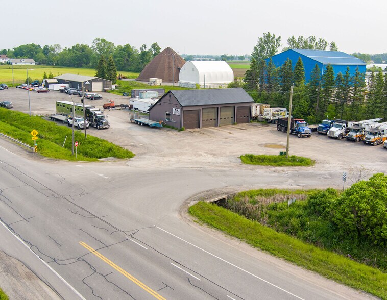 More Photos Of 35 Brook St, Scugog Service For Sale