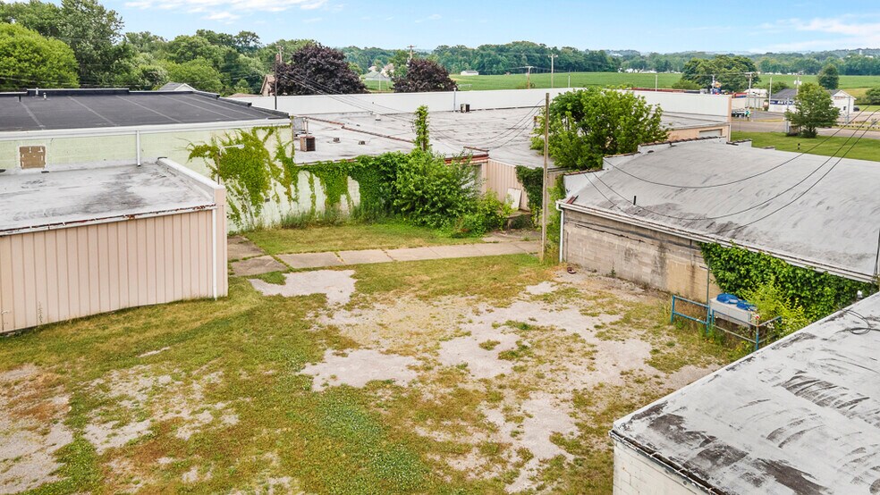 More Photos Of 14924 Beloit Snodes Rd, Beloit Manufacturing For Sale