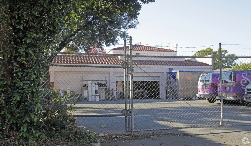 More Photos Of 710 N Mountain Ave, Ontario Freestanding For Lease