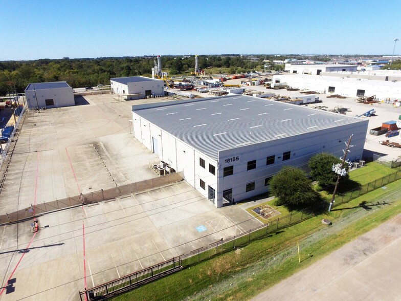 More Photos Of 18155 Chisholm Trl, Houston Warehouse For Lease