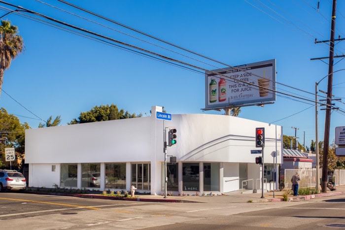 More Photos Of 1804 Lincoln Blvd, Venice Freestanding For Lease