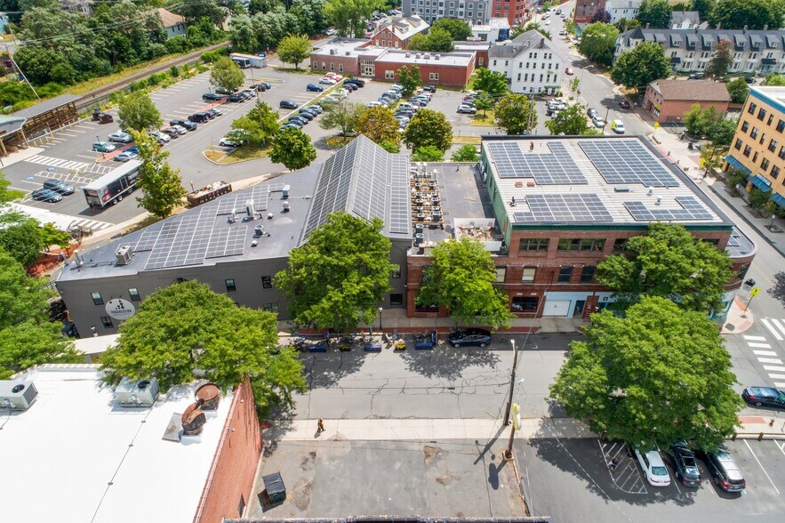 More Photos Of 2 Gleason Plz, Northampton General Retail For Lease