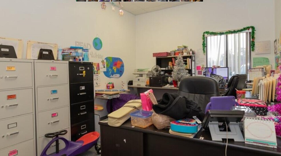 More Photos Of 689 Deltona Blvd, Deltona Office Residential For Sale