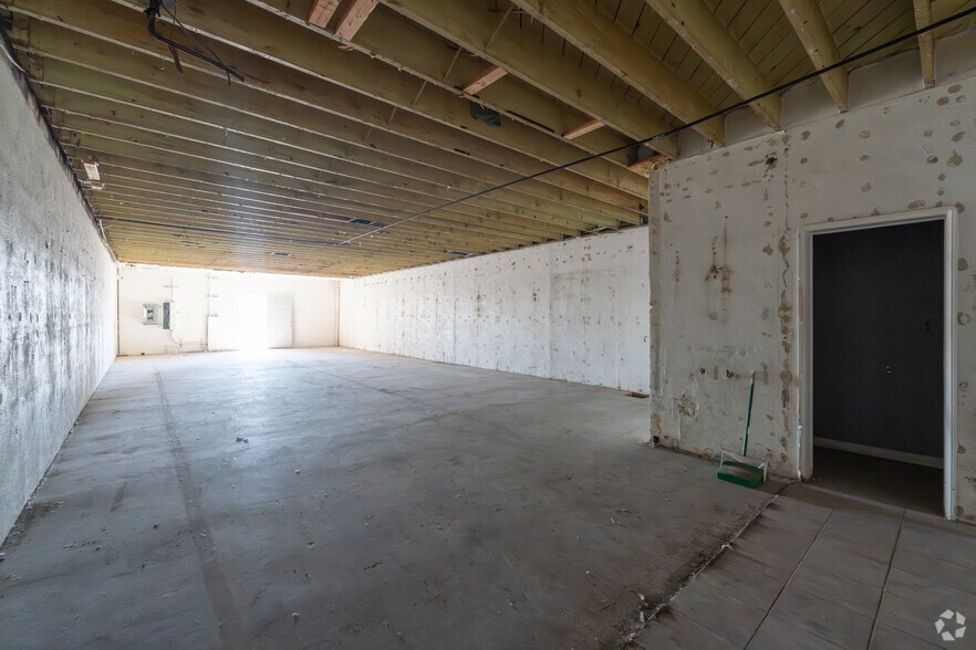 More Photos Of 3311 W Beverly Blvd, Montebello Storefront Retail Office For Sale