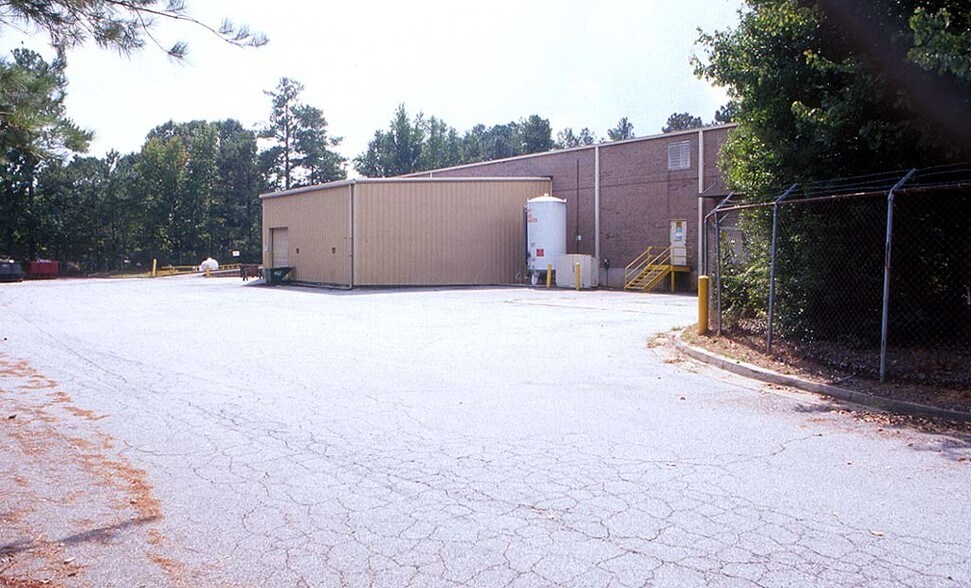 More Photos Of 1820 S Cobb Industrial Blvd SE, Smyrna Warehouse For Sale