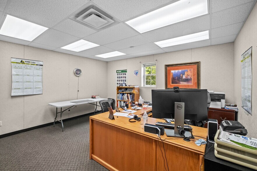 More Photos Of 23044 Honey Creek Rd, Sulphur Springs Distribution For Sale