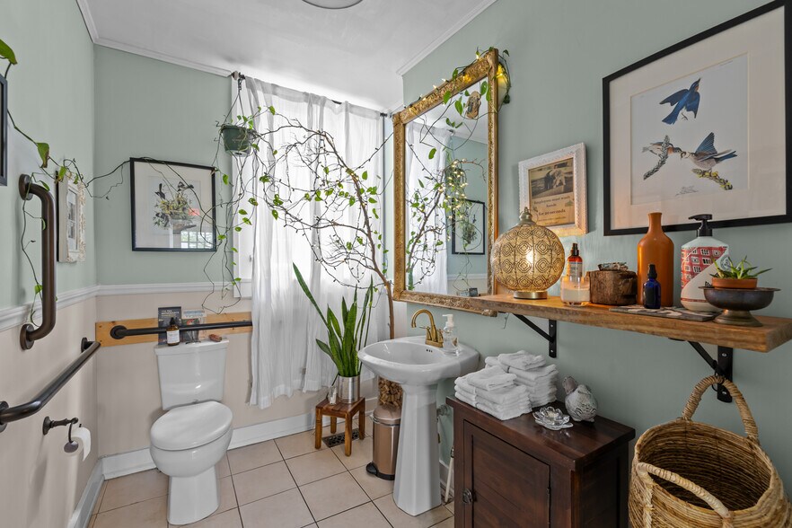 More Photos Of 1231 Boissevain Ave, Norfolk General Retail For Sale