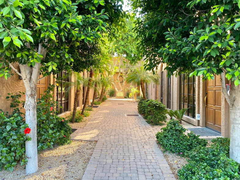 More Photos Of 8160 E Butherus Dr, Scottsdale Office For Sale