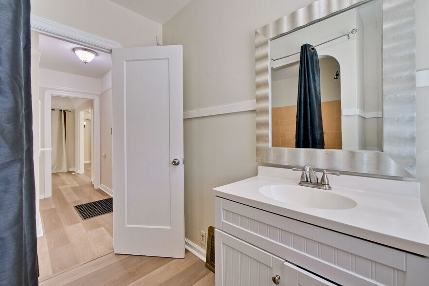 More Photos Of 1044 Lincoln Ave, San Jose Medical For Sale