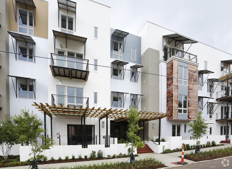 More Photos Of 141 Napoleon St, Baton Rouge Multifamily For Sale