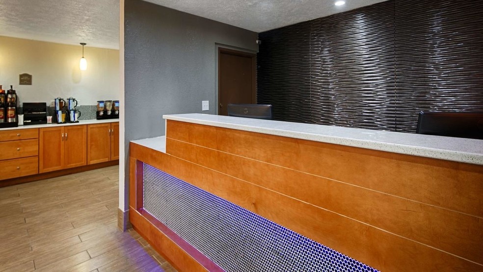More Photos Of 360 Eastgate Dr, Danville Hotel For Sale