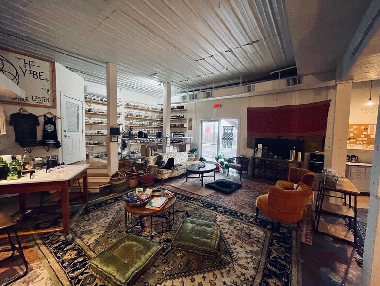 More Photos Of 1209 S Croatan Hwy, Kill Devil Hills Storefront For Sale