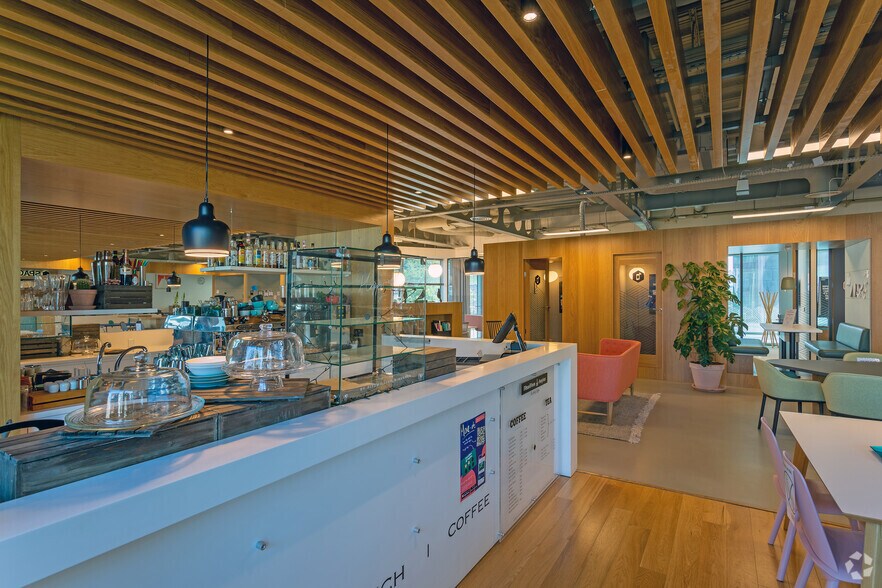 More Photos Of 1 Concourse Way, Sheffield Coworking Space