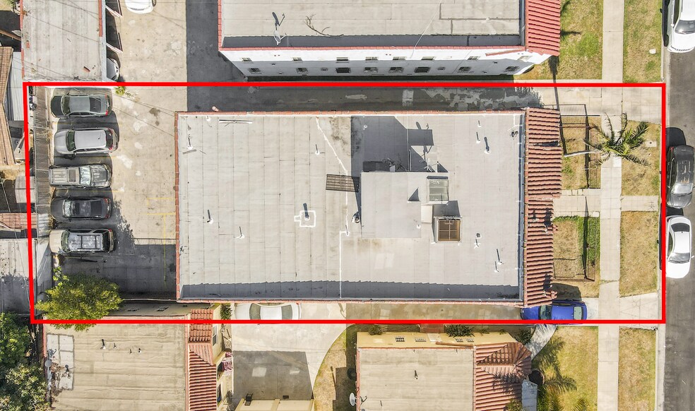 More Photos Of 1103 W 64th St, Los Angeles Apartments For Sale