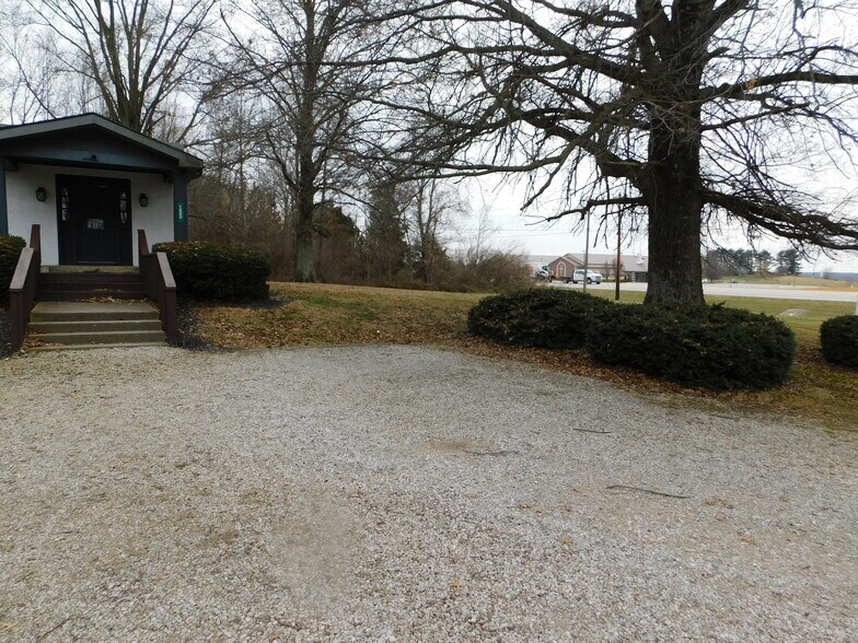 More Photos Of 1600 S State Road 135, Salem Medical For Sale