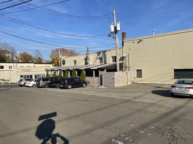 More Photos Of 173 Main St, Nyack Restaurant For Lease