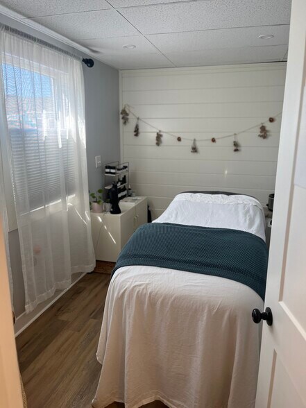 More Photos Of 2 Scott Dyer Rd, Cape Elizabeth Storefront Retail Office For Sale