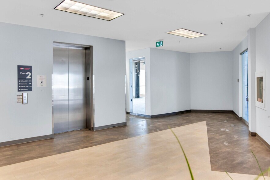 More Photos Of 1275 Finch Av W, Toronto Office For Sale