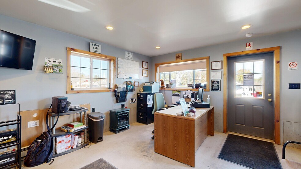 More Photos Of 48 S Main St, Andover Auto Repair For Sale