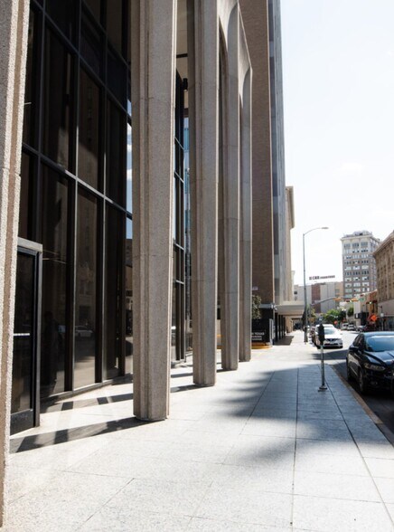 More Photos Of 320 Texas Ave, El Paso Office For Lease