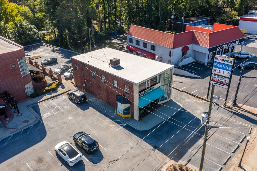 More Photos Of 5145 Buford Hwy NE, Doraville Freestanding For Lease