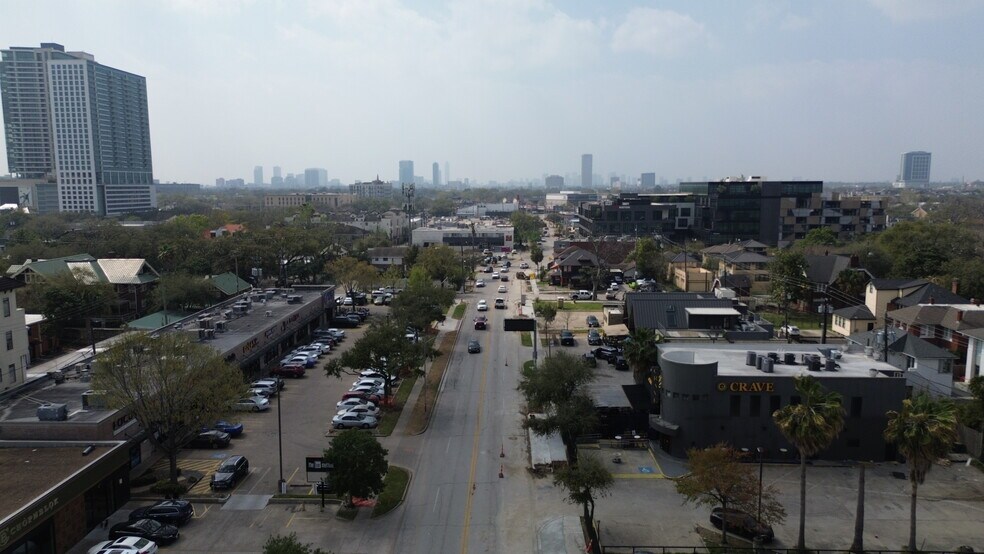 More Photos Of 516 Westheimer Rd, Houston Restaurant For Lease
