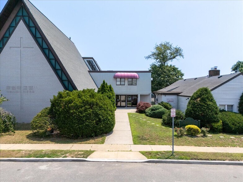 More Photos Of 215 N Hillside Ave, Valley Stream Specialty For Sale