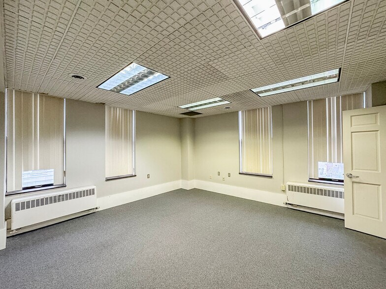 More Photos Of , Steubenville Unknown For Sale