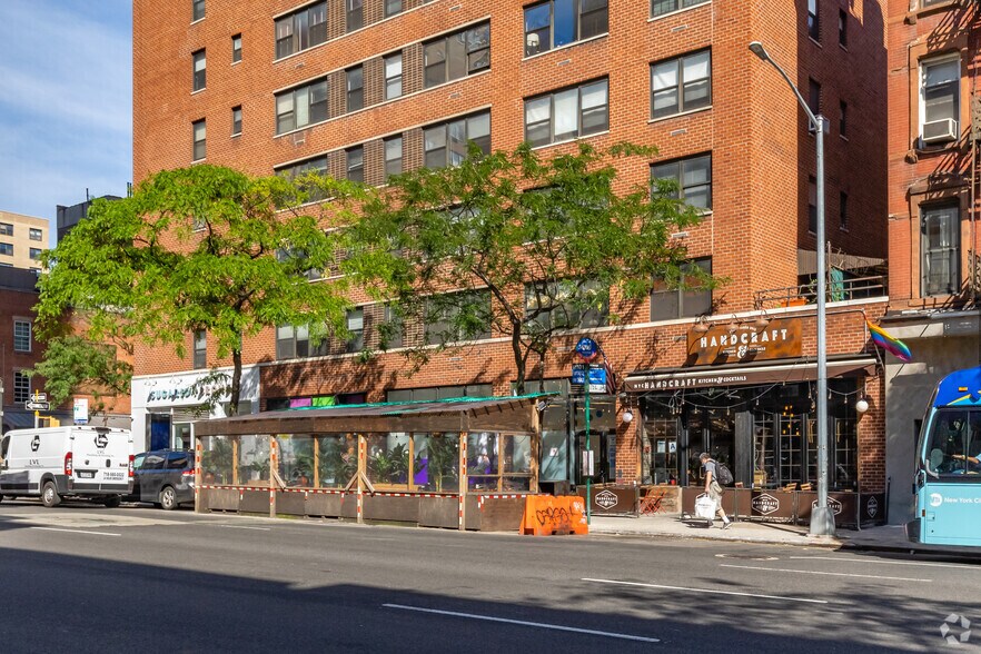 More Photos Of 200 E 27th St, New York Apartments For Lease