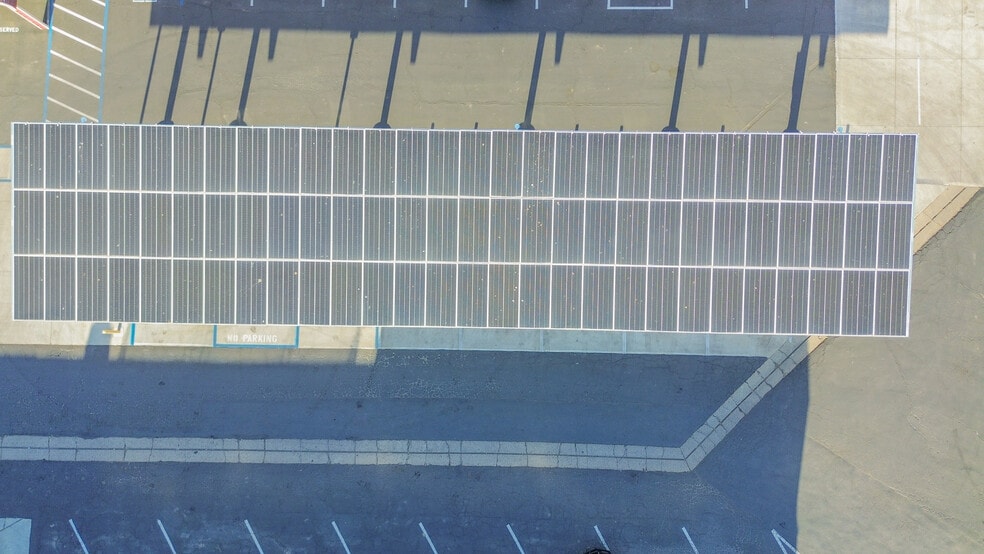 More Photos Of 839 W Pacheco Blvd, Los Banos Hotel For Sale