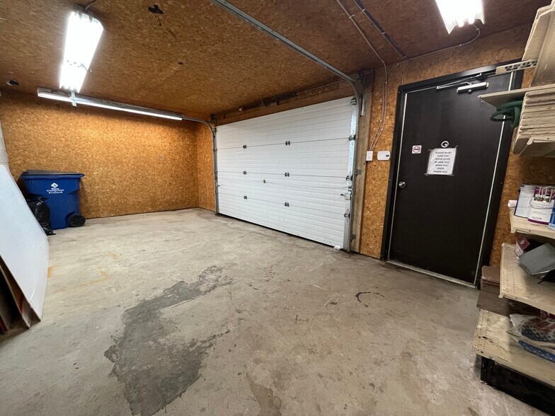 More Photos Of 419 St Clair St, Chatham Storefront For Lease