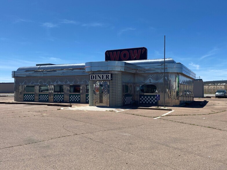 Primary Photo Of 1300 Motel Dr, Milan Restaurant For Lease