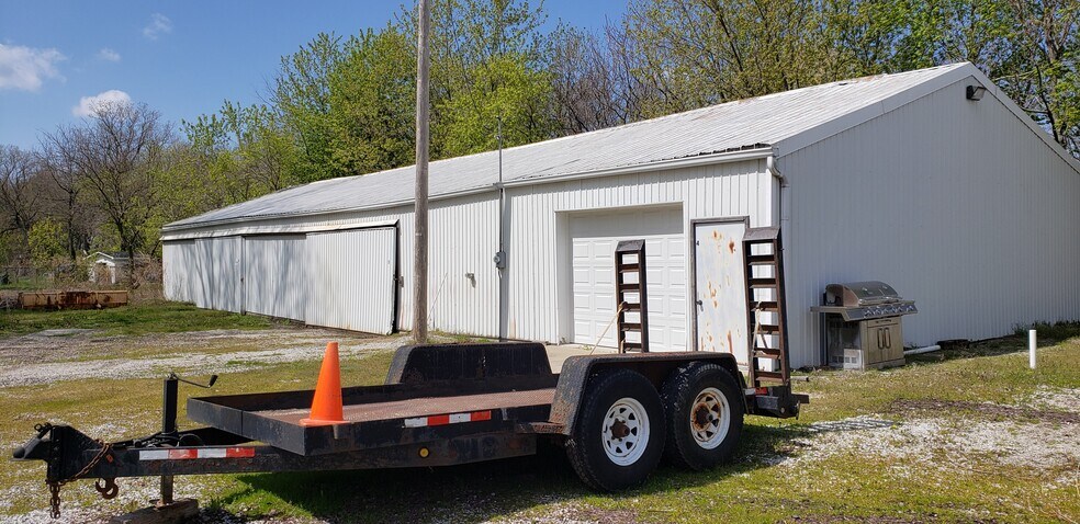 More Photos Of 121 Filbert St, New Carlisle Warehouse For Lease