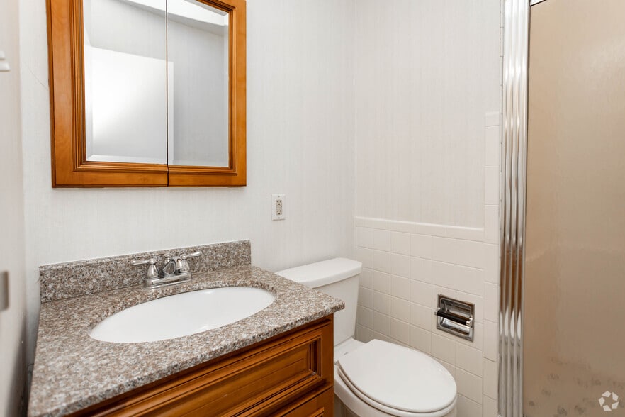 More Photos Of 6315 Forbes Ave, Squirrel Hill Apartments For Lease