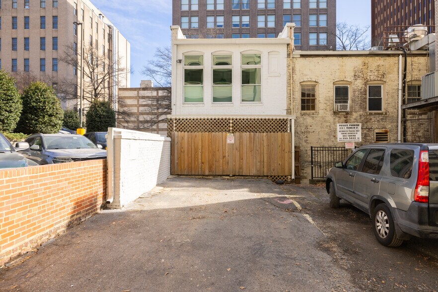 More Photos Of 108 N 7th St, Richmond Storefront Retail Residential For Sale