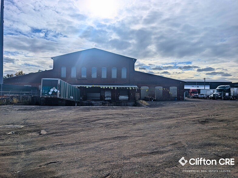 Primary Photo Of 5 Slater Dr, Elizabeth Warehouse For Sale