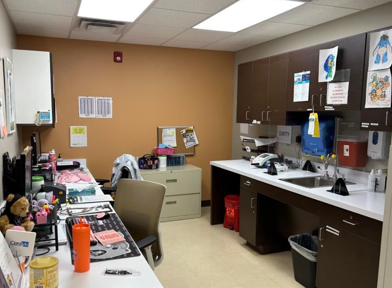 More Photos Of 9101 Montgomery Blvd NE, Albuquerque Medical For Sale