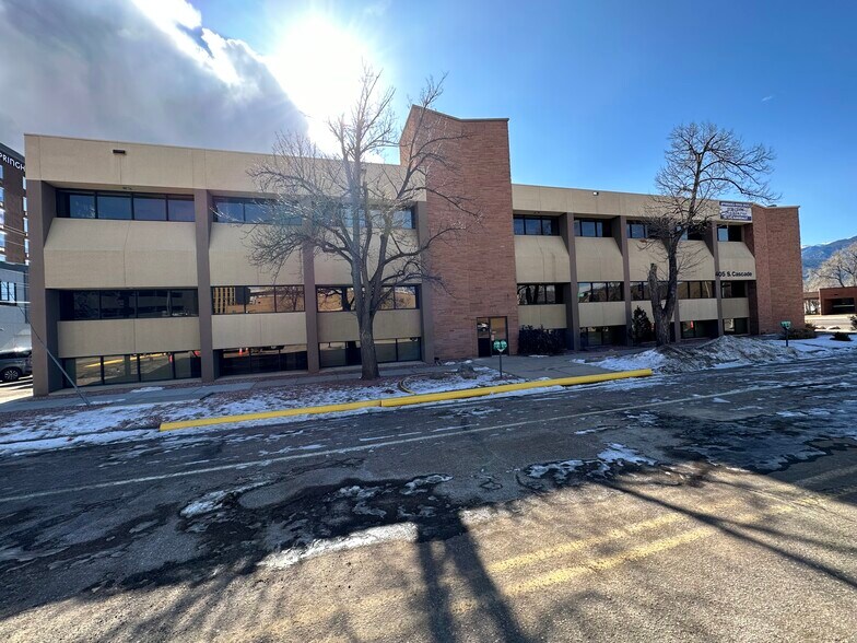 More Photos Of 405 S Cascade Ave, Colorado Springs Coworking Space