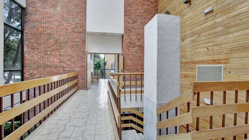 More Photos Of 7050 NW 4th St, Plantation Medical For Sale