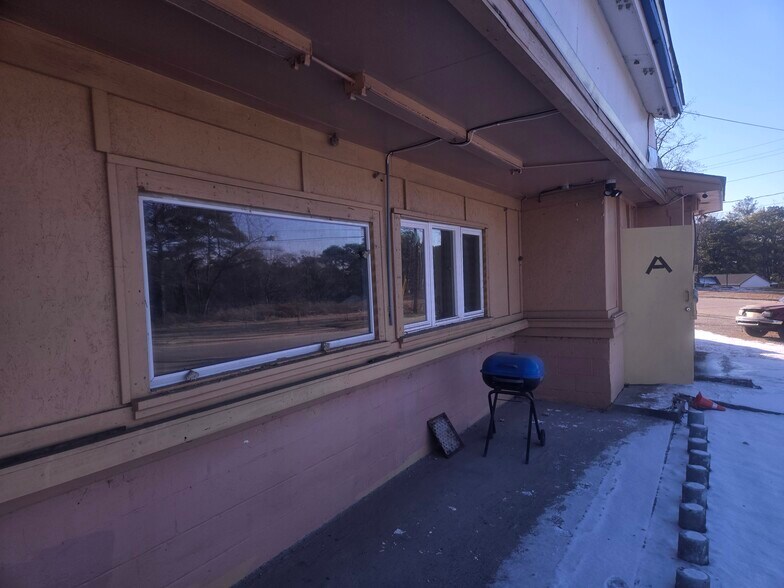 More Photos Of 1999 Pryor Rd, Atlanta Warehouse For Sale