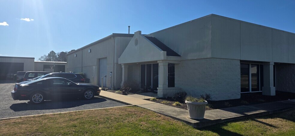 More Photos Of 30717 Park Dr, Princess Anne Flex For Lease