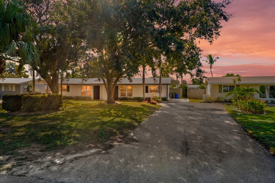 More Photos Of 2456 SW Hideaway Ln, Stuart Apartments For Sale