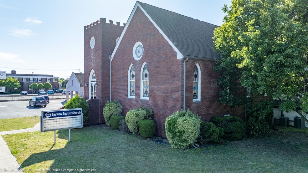 More Photos Of 729 E Main St, Salisbury Office For Sale